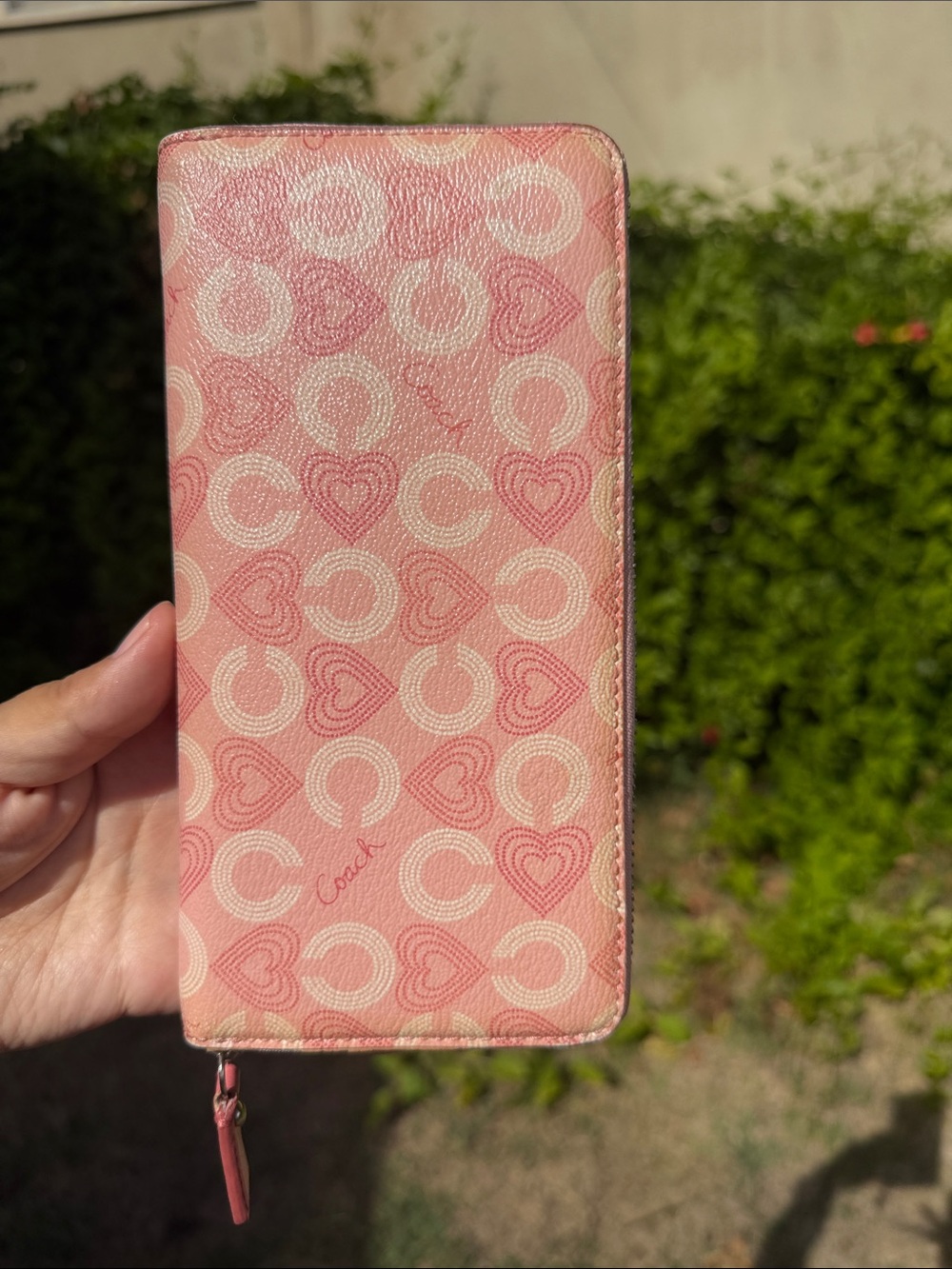 Coach Waverly Hearts F44773 Pink Signature Accordion Zip Wallet Rare - Picture 5 of 17